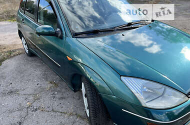 Хэтчбек Ford Focus 1999 в Сновске