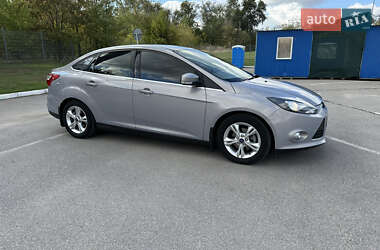 Седан Ford Focus 2013 в 