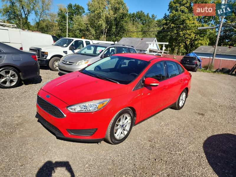 Седан Ford Focus 2016 в 
