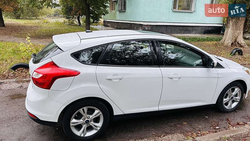 Хэтчбек Ford Focus 2014 в Никополе