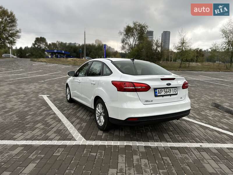 Седан Ford Focus 2015 в Запоріжжі