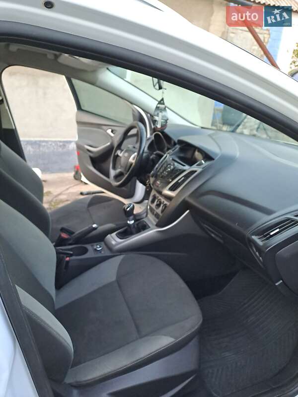 Універсал Ford Focus 2011 в Вознесенську