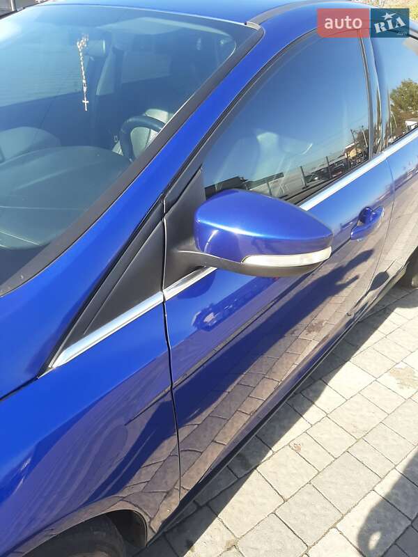 Хэтчбек Ford Focus 2013 в Львове