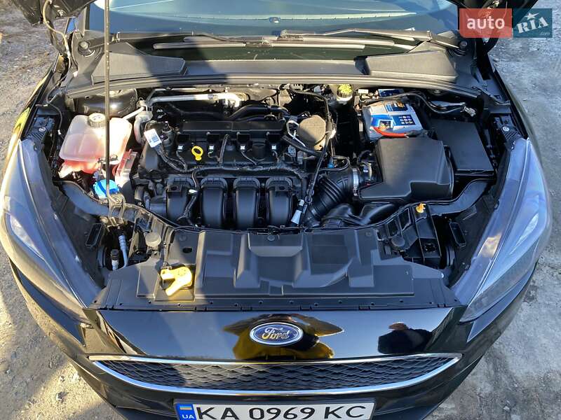 Седан Ford Focus 2015 в Нетішині