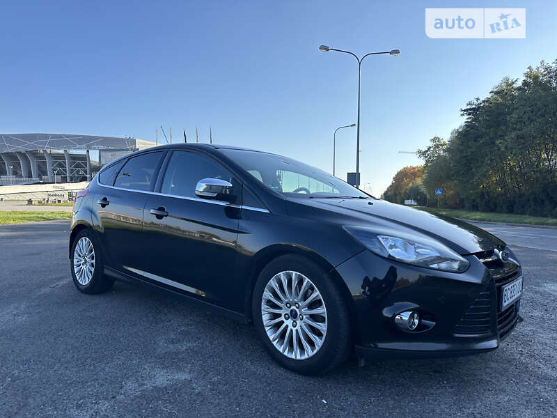 Хэтчбек Ford Focus 2011 в Львове