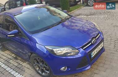 Хэтчбек Ford Focus 2014 в Ужгороде