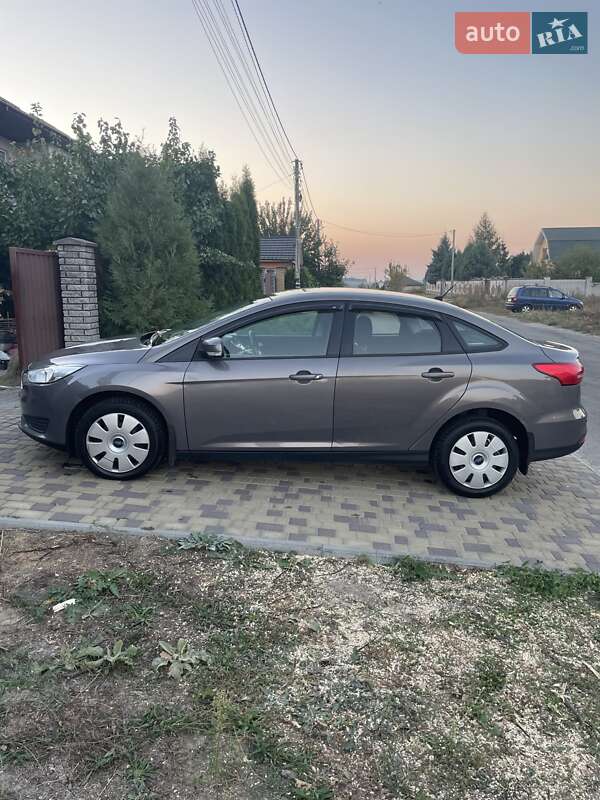 Седан Ford Focus 2015 в Киеве
