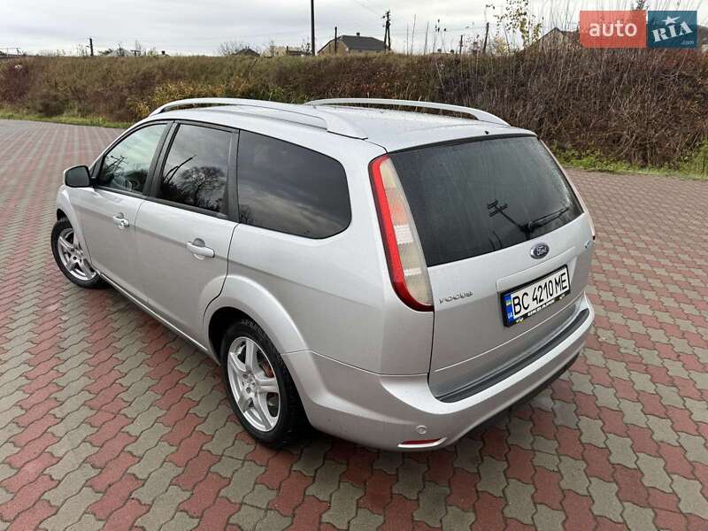Універсал Ford Focus 2010 в Ходореві