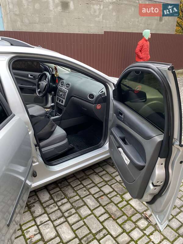 Универсал Ford Focus 2005 в Львове фото 14 Универсал Ford Focus 2005 в Львове