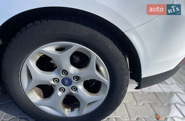 Хэтчбек Ford Focus 2011 в Городке