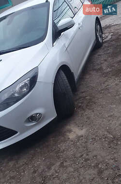 Хэтчбек Ford Focus 2014 в Львове