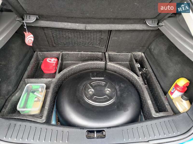 Хэтчбек Ford Focus 2006 в Великой Михайловке