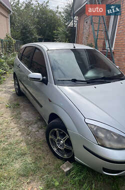 Хэтчбек Ford Focus 2004 в 
