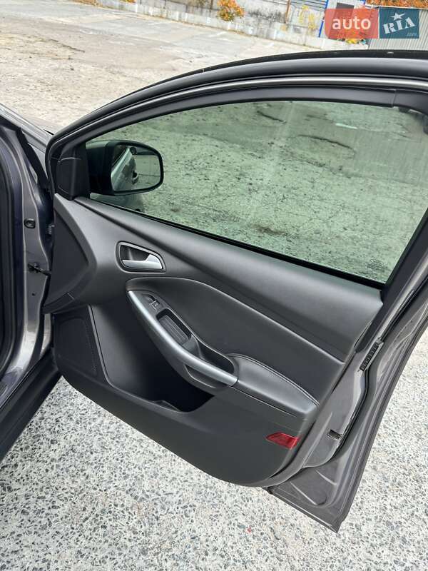 Хэтчбек Ford Focus 2011 в Киеве