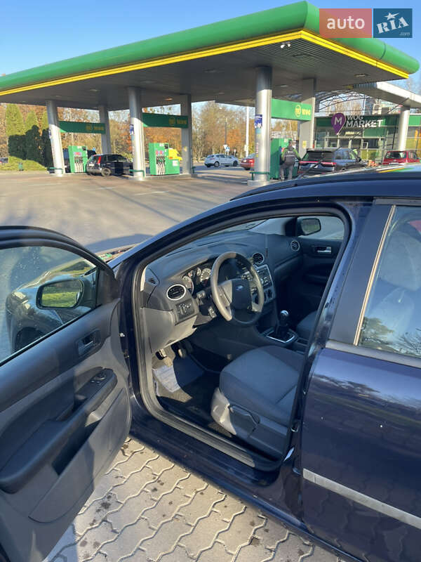 Универсал Ford Focus 2004 в Ровно