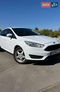 Хэтчбек Ford Focus 2015 в Киеве