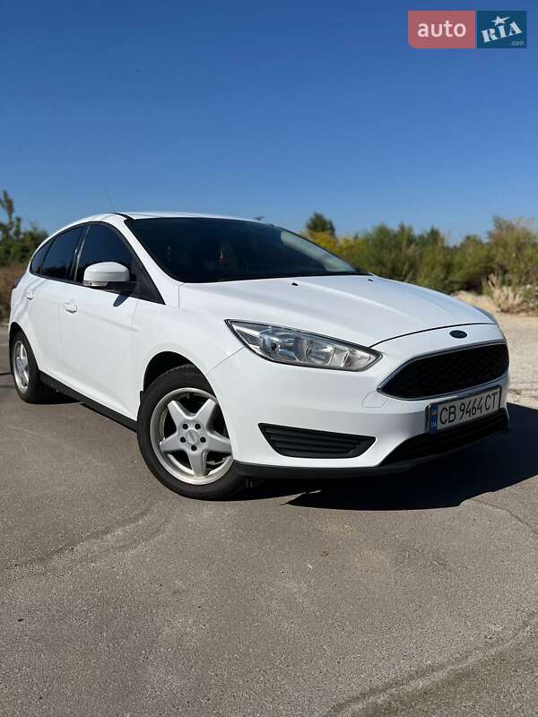 Хэтчбек Ford Focus 2015 в Киеве