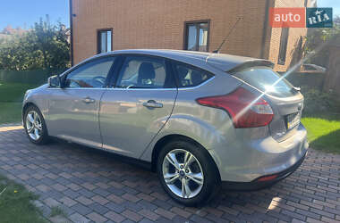 Хэтчбек Ford Focus 2013 в 