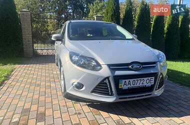 Хэтчбек Ford Focus 2013 в 