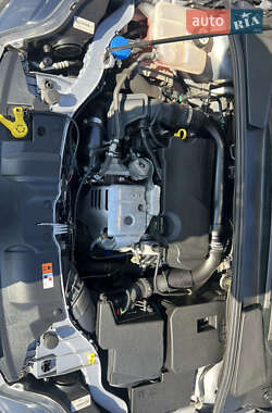 Хэтчбек Ford Focus 2013 в 