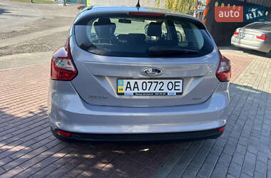 Хэтчбек Ford Focus 2013 в 