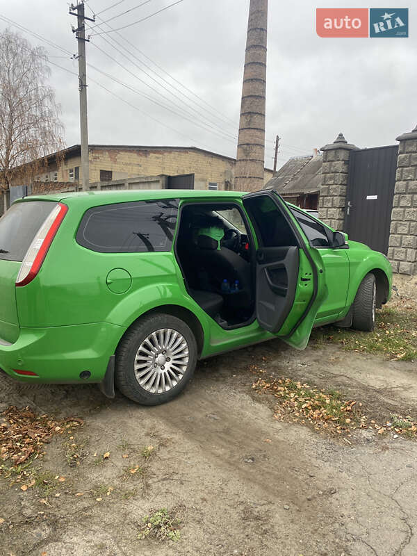 Универсал Ford Focus 2008 в Ровно
