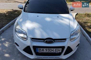 Хэтчбек Ford Focus 2014 в Долинской