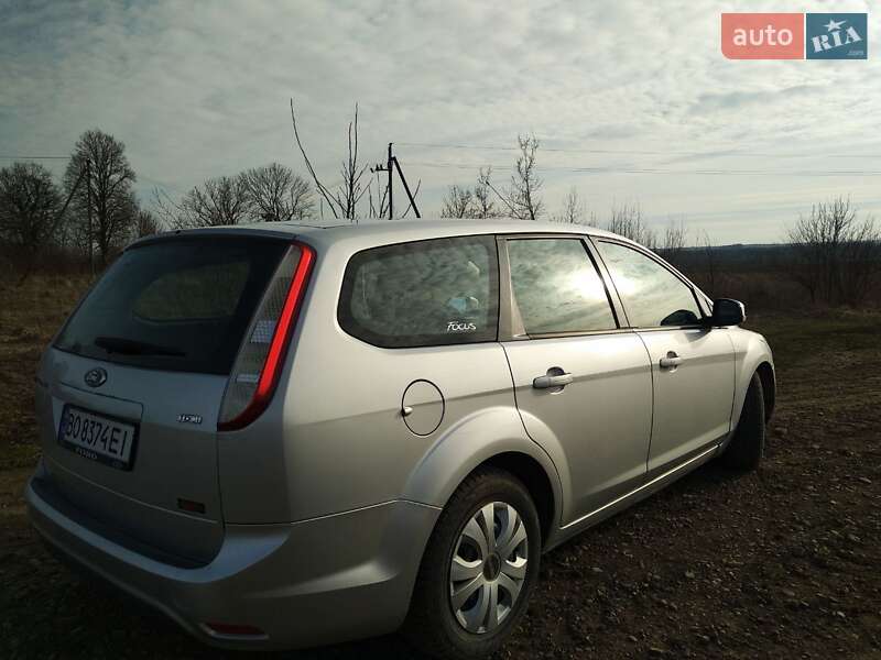 Универсал Ford Focus 2010 в Золочеве