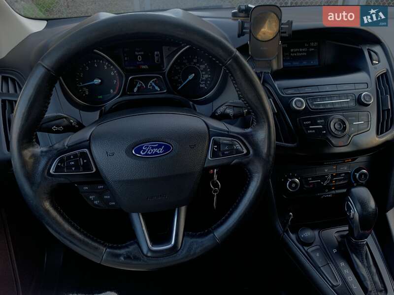 Хэтчбек Ford Focus 2018 в Виноградове