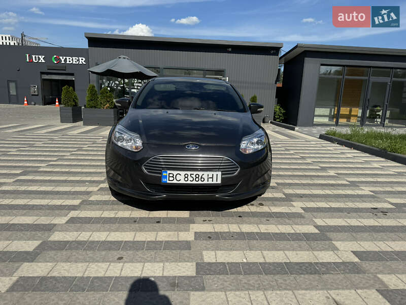 Хэтчбек Ford Focus 2017 в Львове