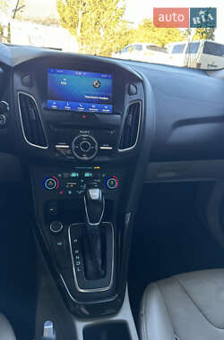 Хэтчбек Ford Focus 2017 в 