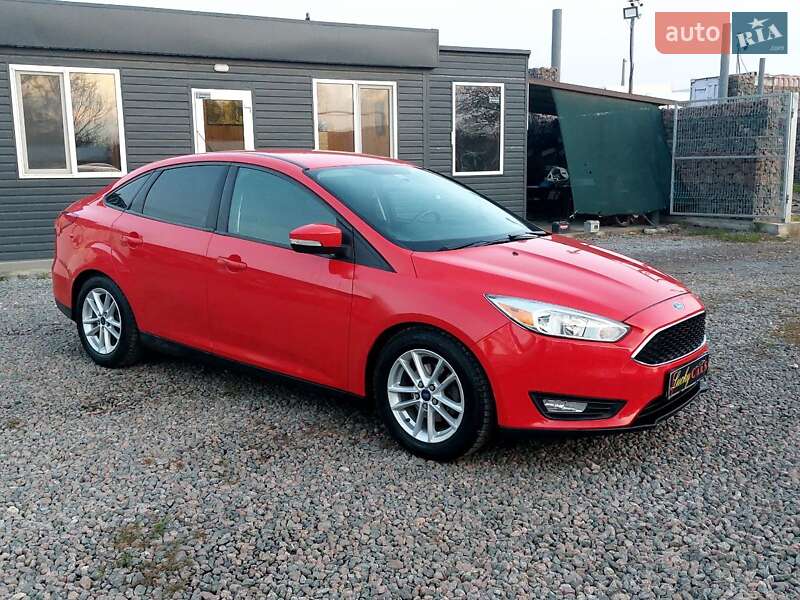 Седан Ford Focus 2015 в 