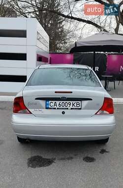 Седан Ford Focus 2000 в Черкассах