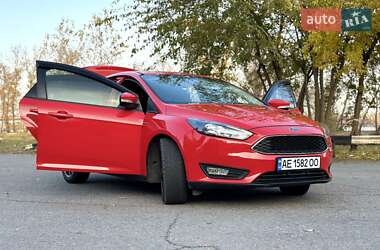 Седан Ford Focus 2016 в Дніпрі