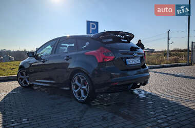 Хэтчбек Ford Focus 2013 в Львове