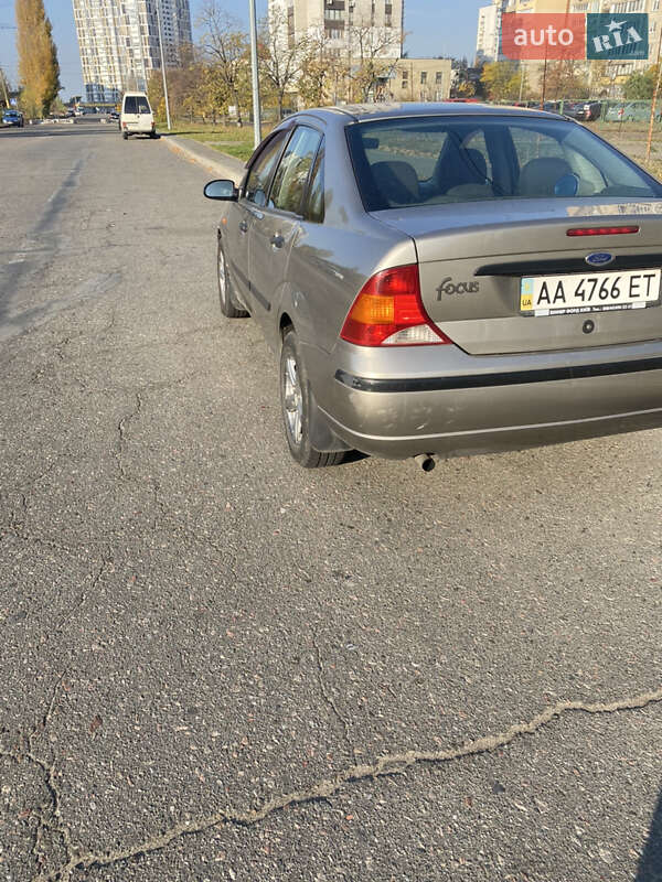 Седан Ford Focus 2003 в Києві