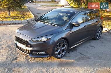 Хетчбек Ford Focus 2015 в Івано-Франківську