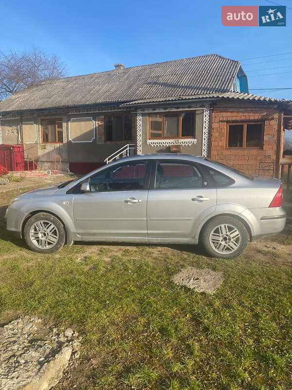 Седан Ford Focus 2005 в Черновцах