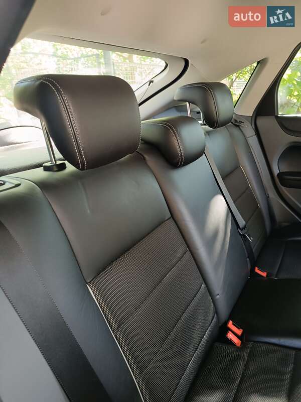Хэтчбек Ford Focus 2009 в Марганце