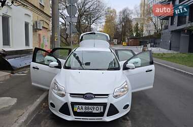 Хэтчбек Ford Focus 2014 в Киеве