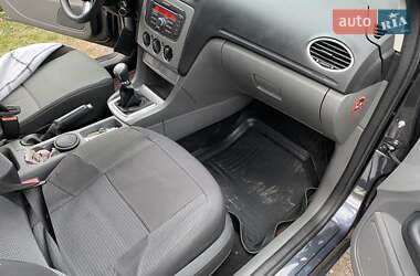 Универсал Ford Focus 2010 в 