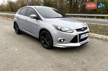 Хэтчбек Ford Focus 2014 в Харькове