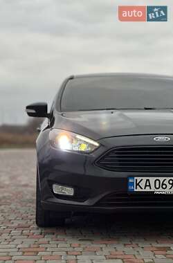 Седан Ford Focus 2015 в Лубнах