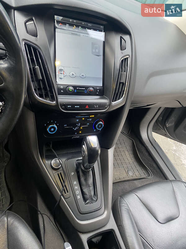Хэтчбек Ford Focus 2016 в Киеве