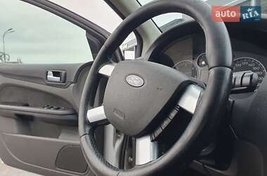 Универсал Ford Focus 2005 в Буске