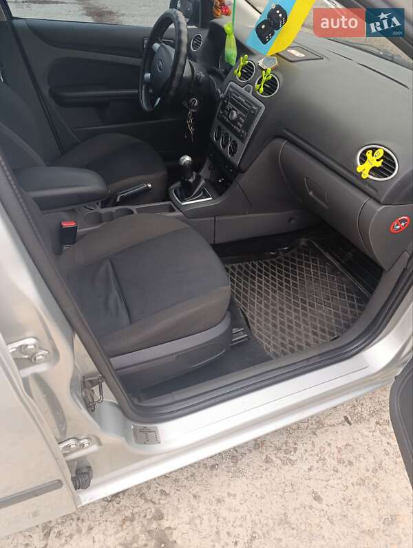 Универсал Ford Focus 2006 в Лозовой фото 13 Универсал Ford Focus 2006 в Лозовой