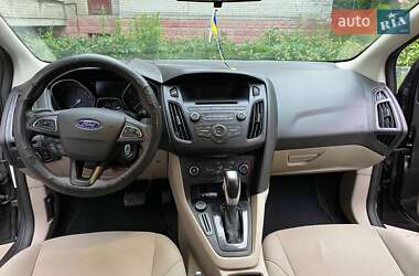 Седан Ford Focus 2015 в 