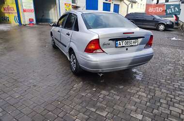 Седан Ford Focus 2003 в 