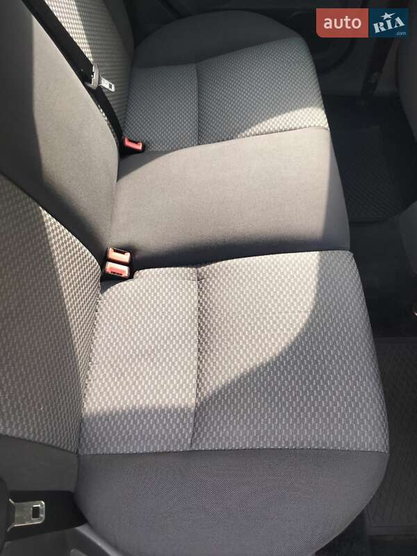 Хэтчбек Ford Focus 2005 в Киеве фото 4 Хэтчбек Ford Focus 2005 в Киеве