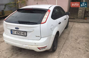 Хэтчбек Ford Focus 2010 в 